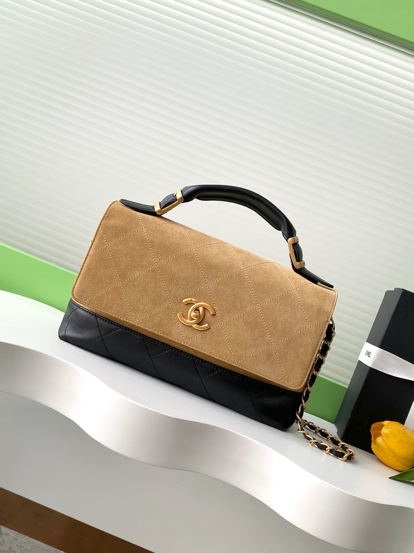 CHANEL 高仿 麂皮拼接手提鏈條包 黑棕配色 經典優雅｜歐美奢侈品精品推薦