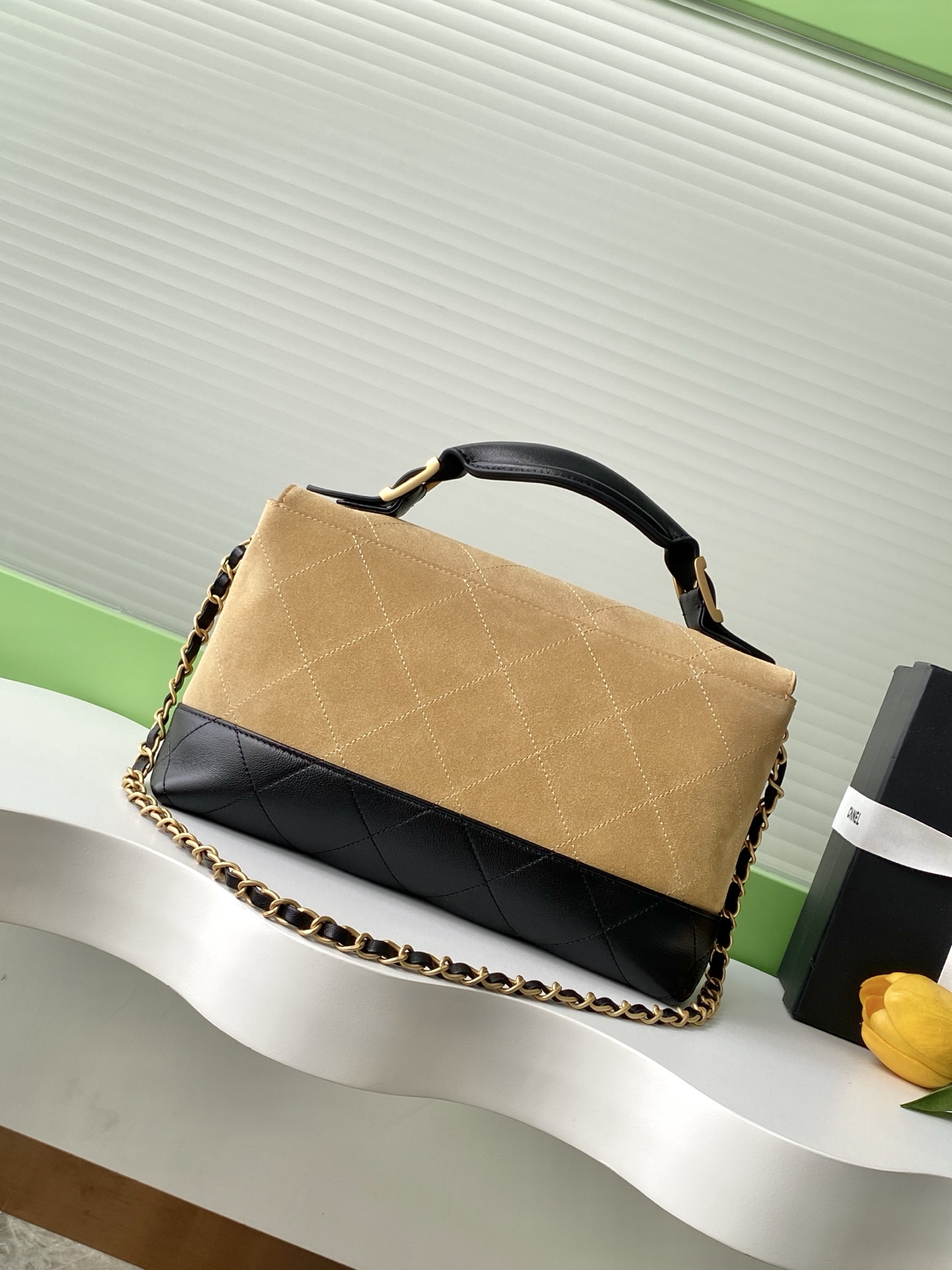 CHANEL 高仿 麂皮拼接手提鏈條包 黑棕配色 經典優雅｜歐美奢侈品精品推薦