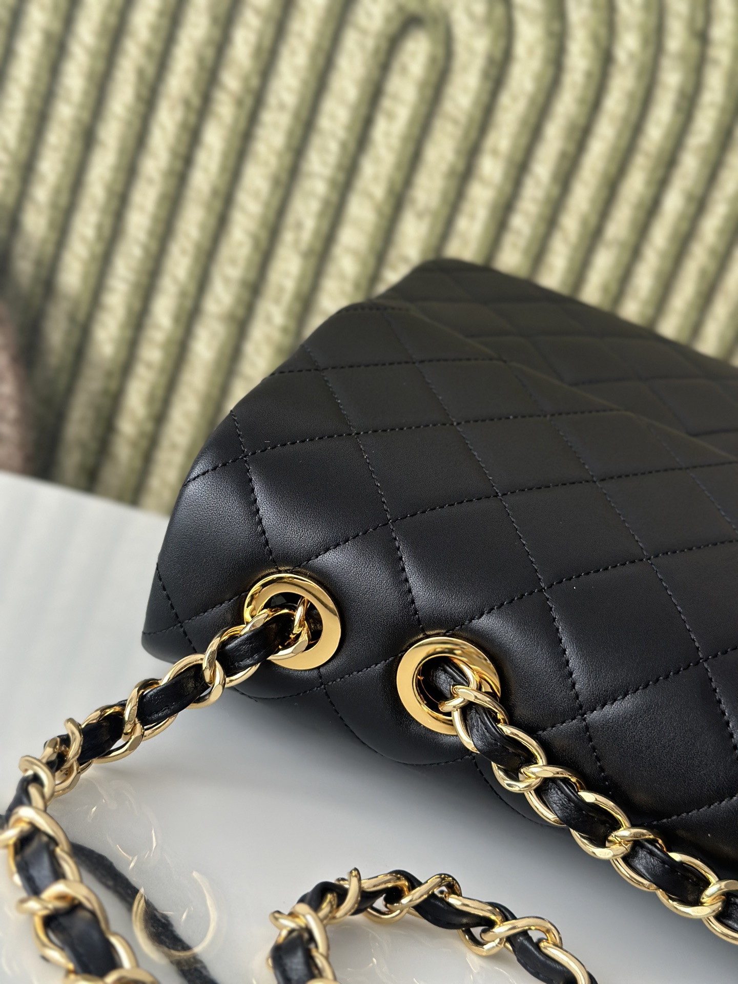 CHANEL 原單經典口蓋包 黑金雙C菱格鏈條肩背款｜歐美奢侈品精品推薦