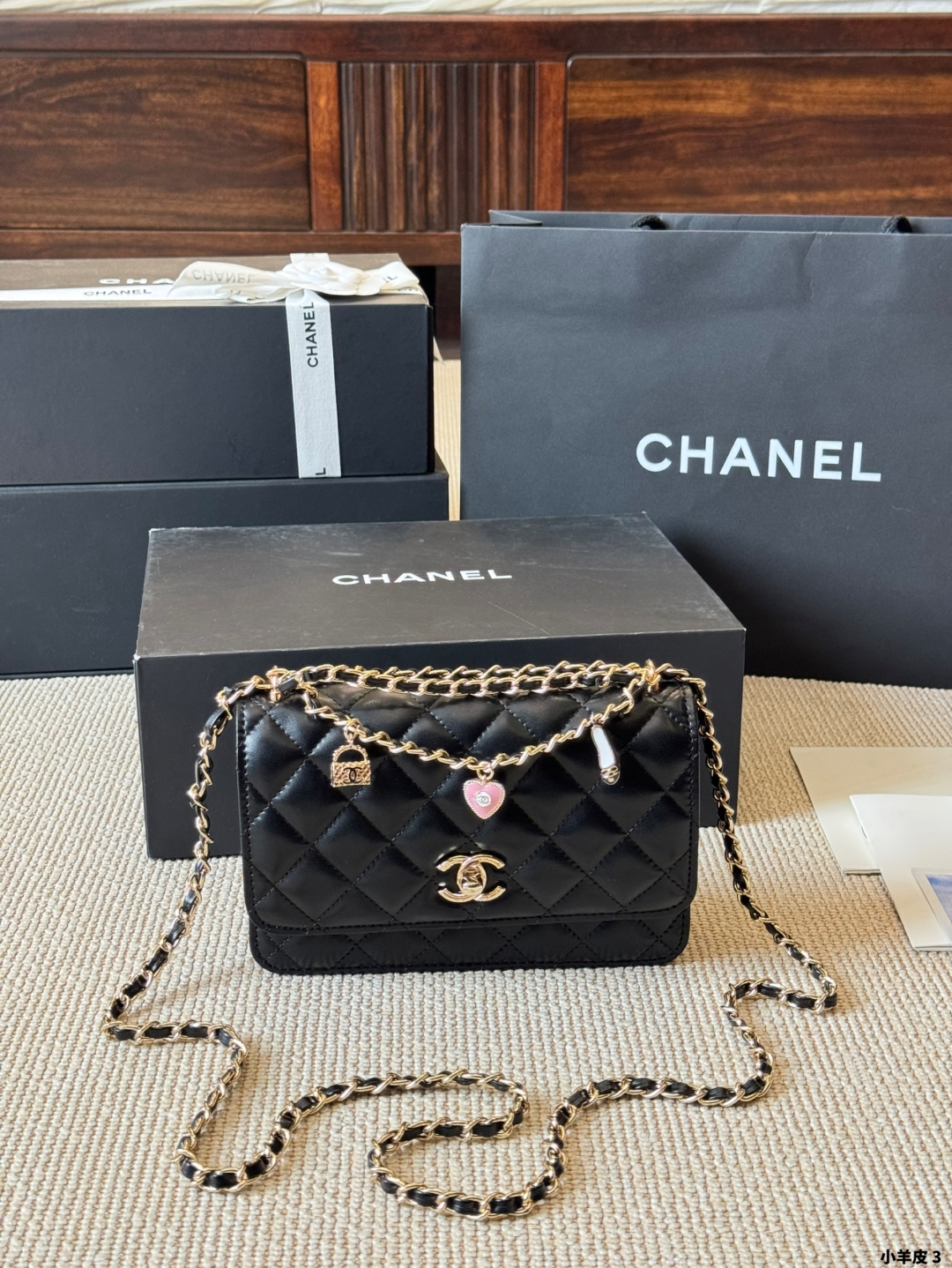 Chanel 高仿黑色小羊皮掛飾鏈條迷你單肩包