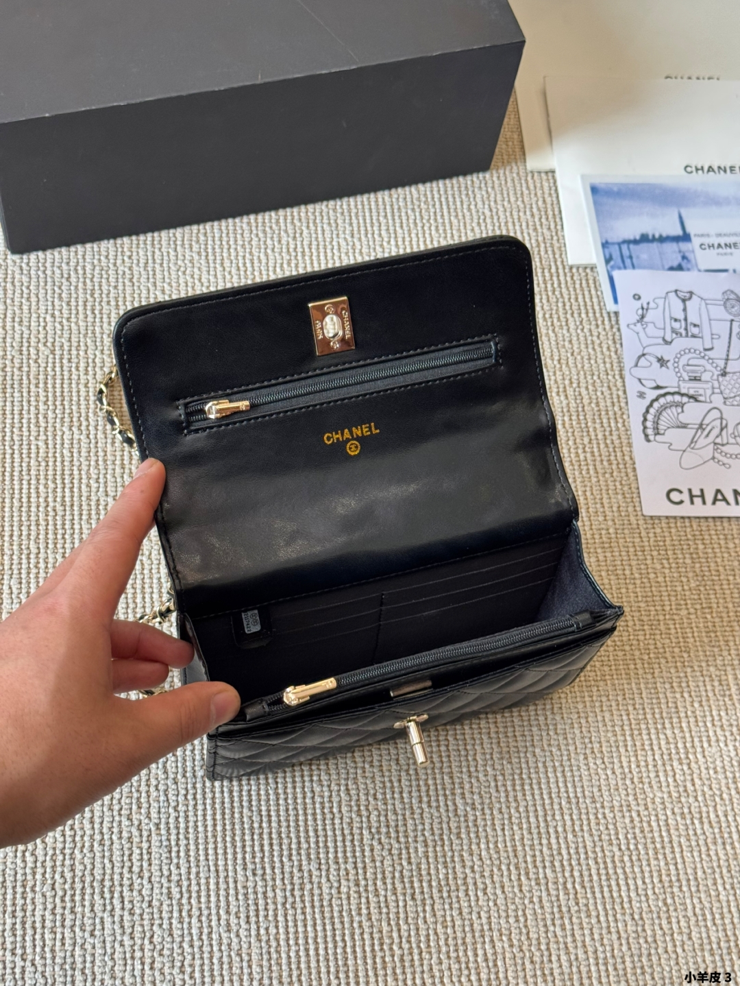 Chanel 高仿黑色小羊皮掛飾鏈條迷你單肩包｜歐美奢侈品精品推薦