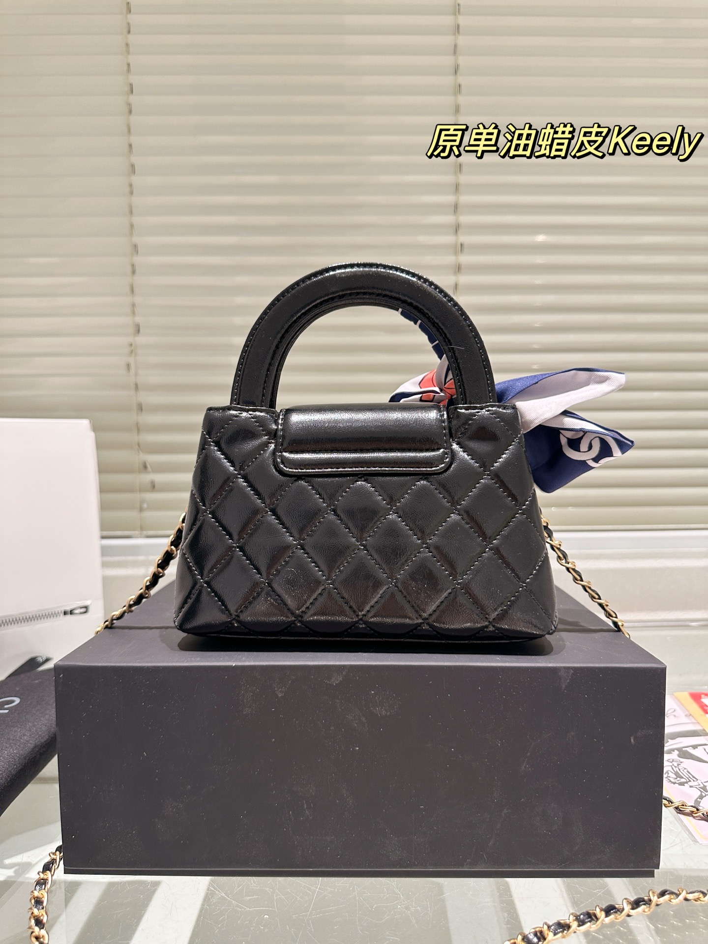 CHANEL A貨黑色菱格手提蝴蝶結小方包 油蠟皮鏈條優雅款｜歐美奢侈品精品推薦