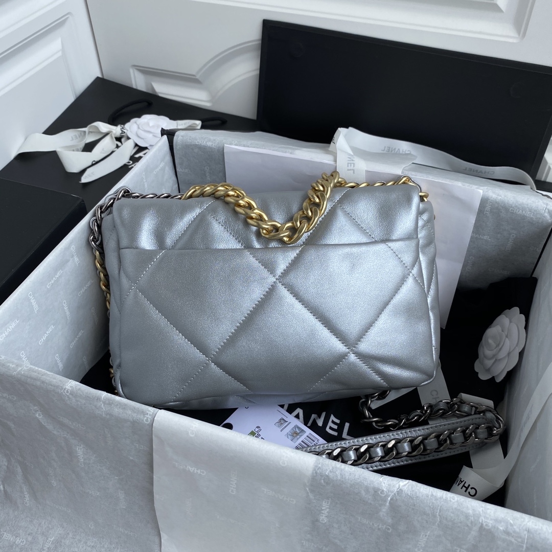 CHANEL 一比一 19 系列銀灰羊皮菱格鏈條包 典雅氣質款｜歐美奢侈品精品推薦