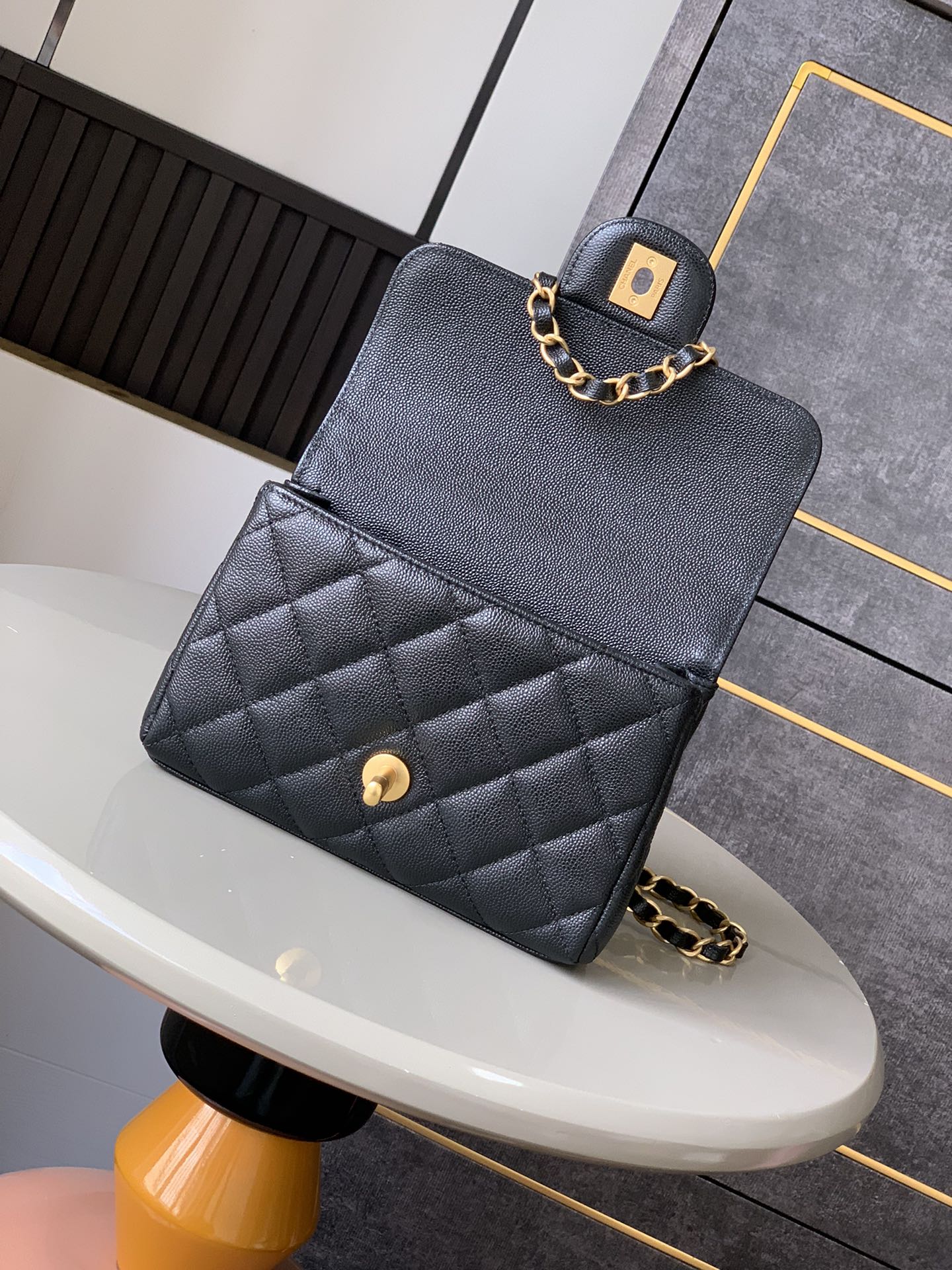 CHANEL 高仿經典方形鏈條包 黑色金扣小牛皮肩背包｜歐美奢侈品精品推薦