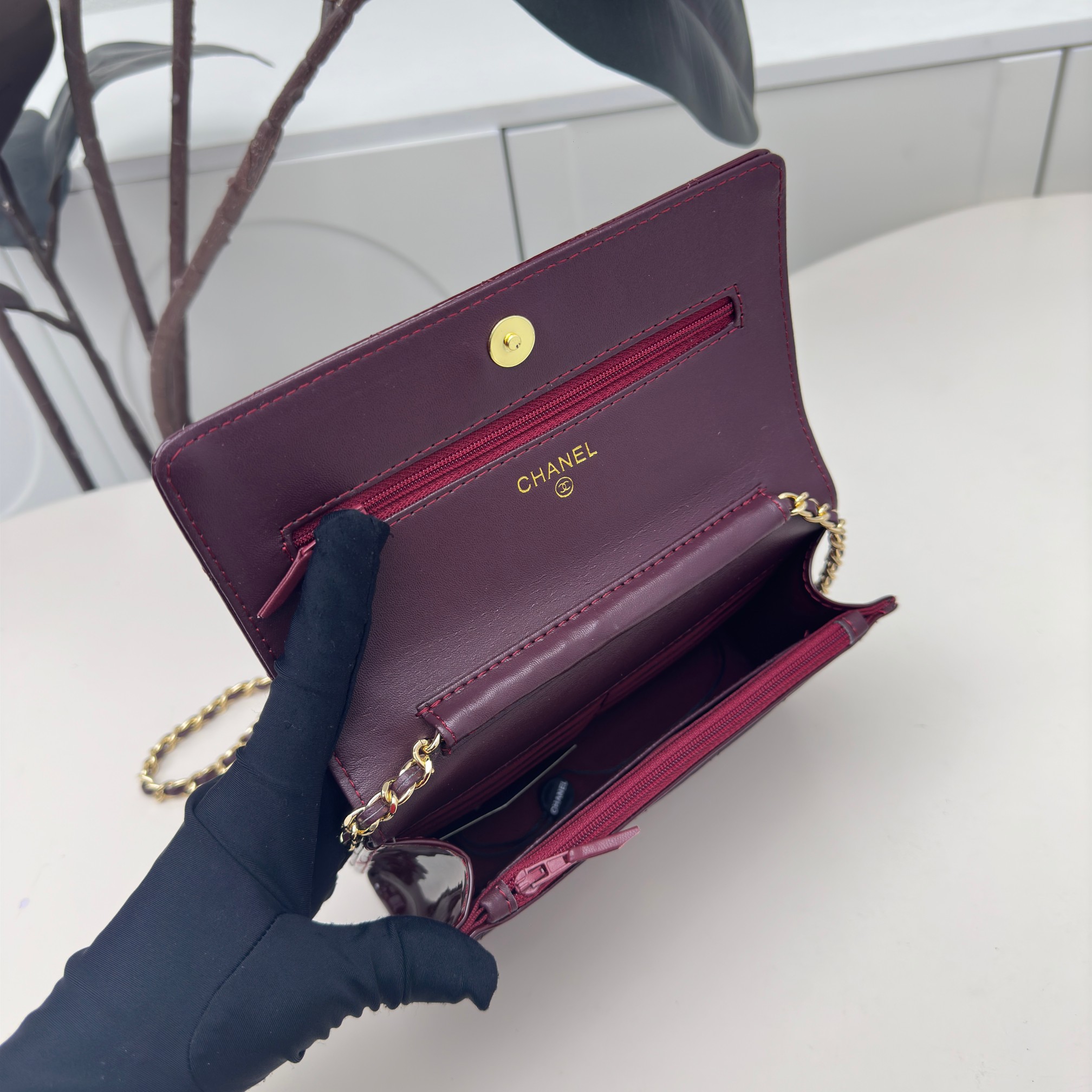 CHANEL 原單亮面酒紅鏈條WOC包 漆皮菱格翻蓋小包｜歐美奢侈品精品推薦