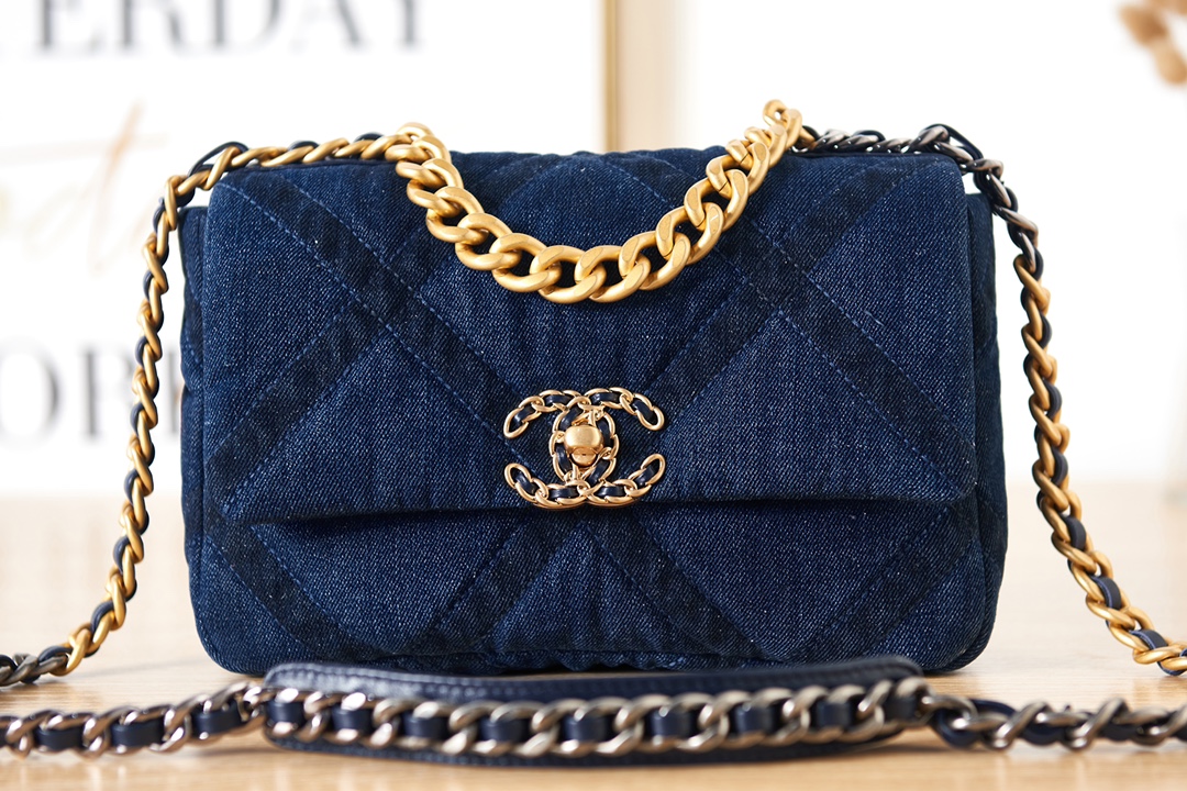 CHANEL 高仿 19 系列深藍牛仔菱格鏈條包 休閒百搭款｜歐美奢侈品精品推薦