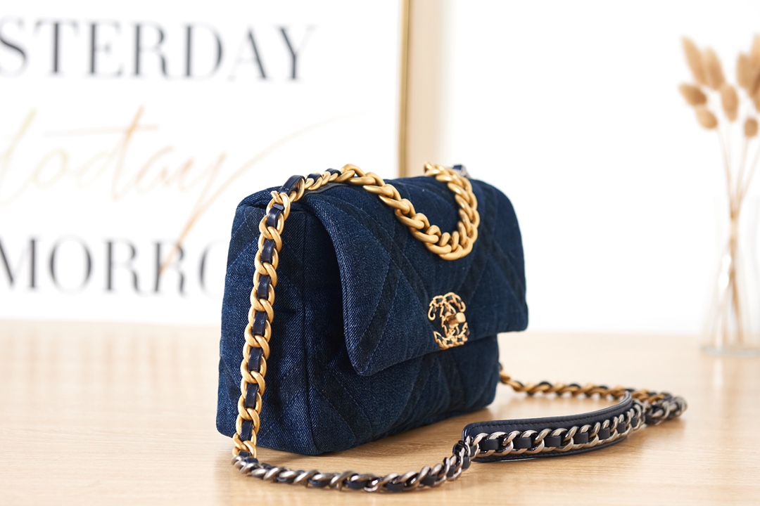 CHANEL 高仿 19 系列深藍牛仔菱格鏈條包 休閒百搭款｜歐美奢侈品精品推薦