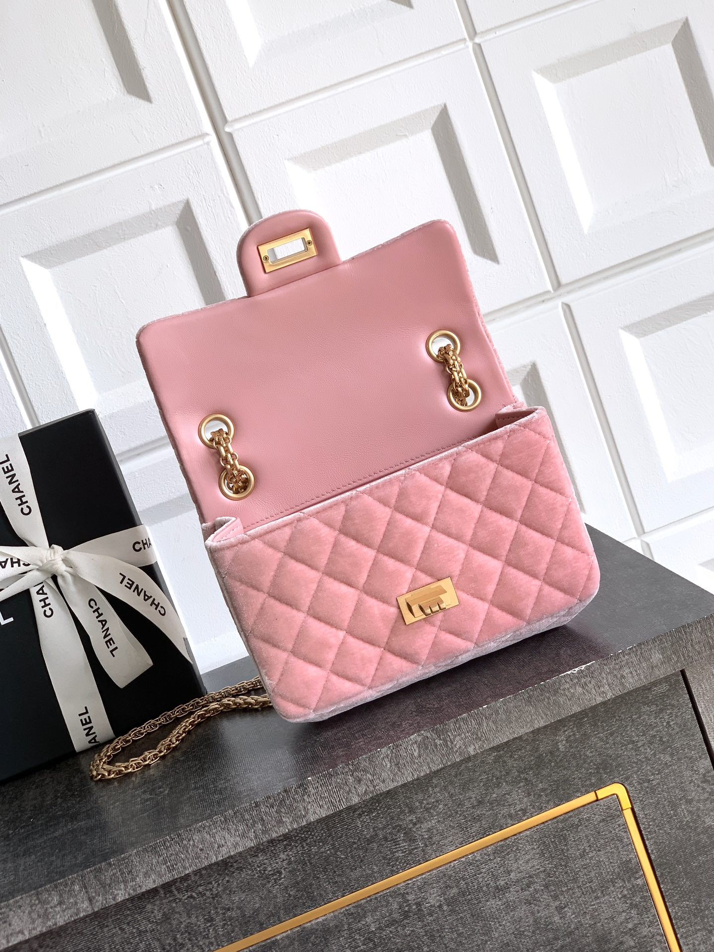 CHANEL 原單 粉色天鵝絨復古菱格鏈條包 甜美優雅款｜歐美奢侈品精品推薦
