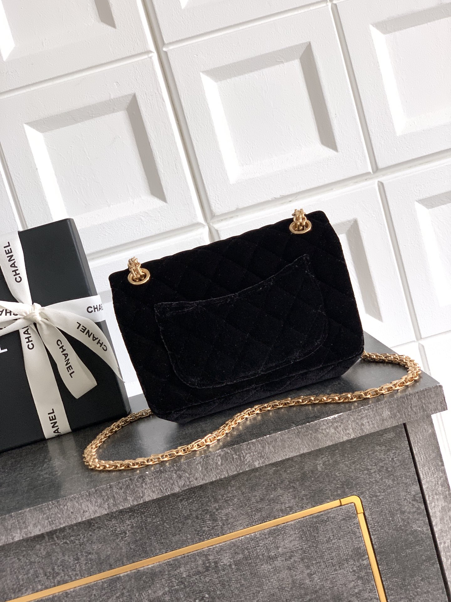 CHANEL A貨 黑色天鵝絨小型菱格鏈條包 低調經典款｜歐美奢侈品精品推薦