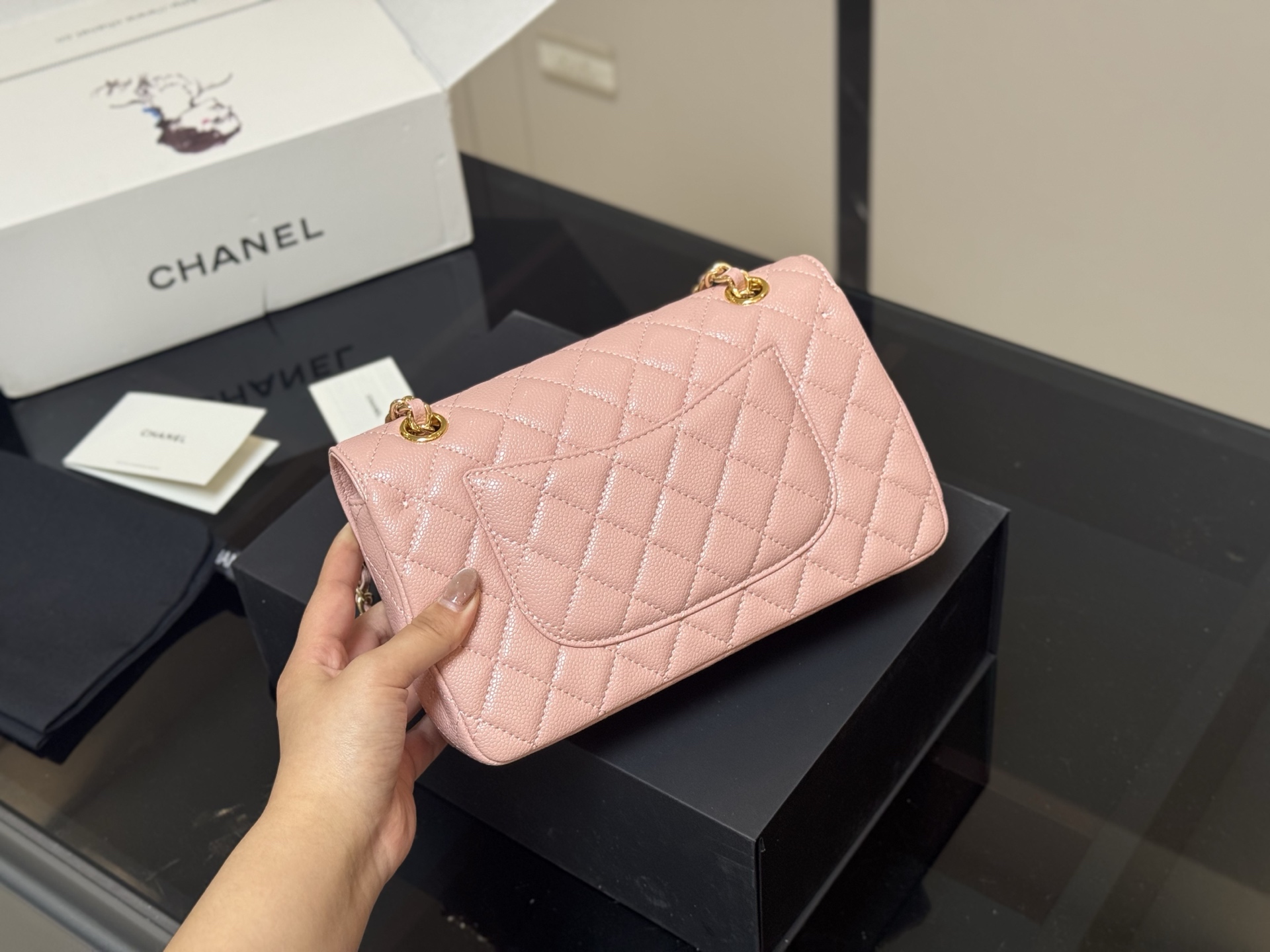 CHANEL 精品仿製粉色魚子醬皮鏈條包 經典質感款｜歐美奢侈品精品推薦