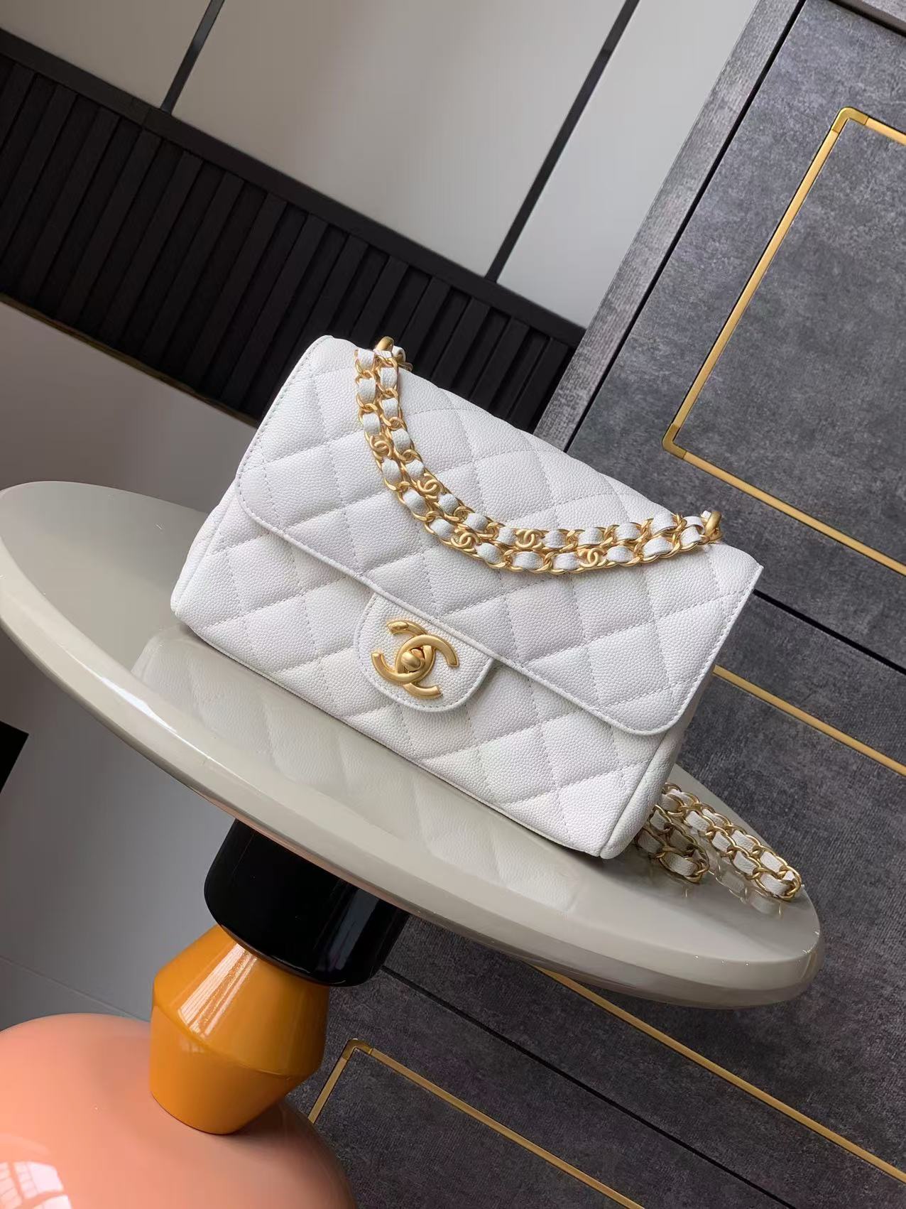 CHANEL 原單白色迷你鏈條包 優雅百搭款｜歐美奢侈品精品推薦