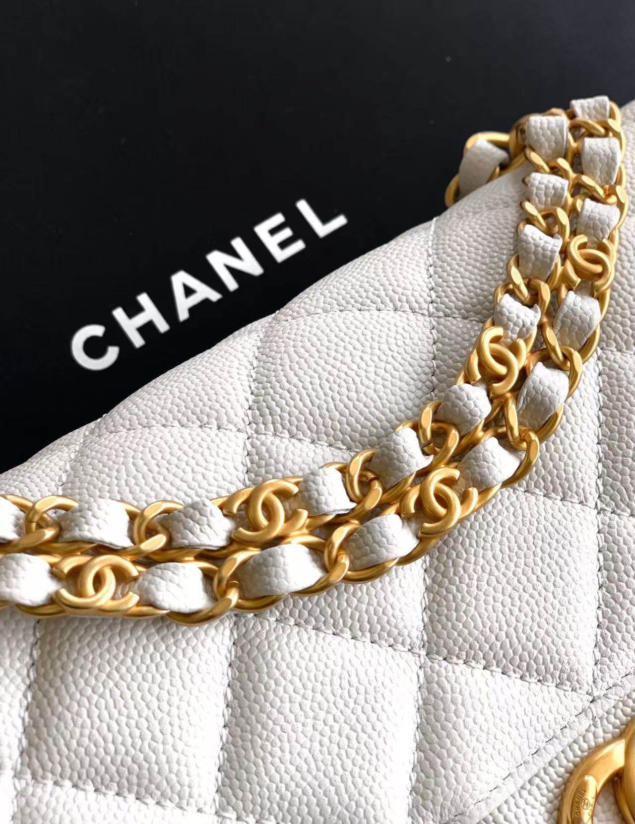 CHANEL 原單白色迷你鏈條包 優雅百搭款｜歐美奢侈品精品推薦