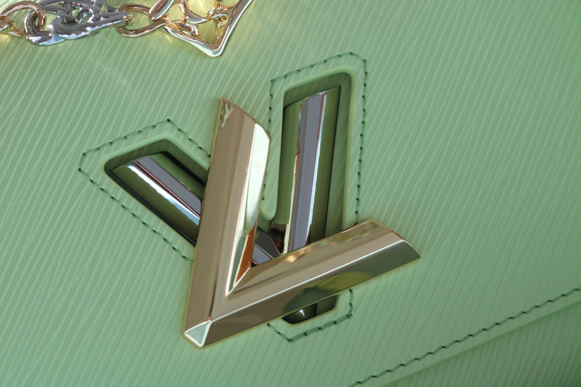 LV一比一Twist 22773綠色Epi壓紋女款肩背包精品鏈條設計｜歐美奢侈品精品推薦