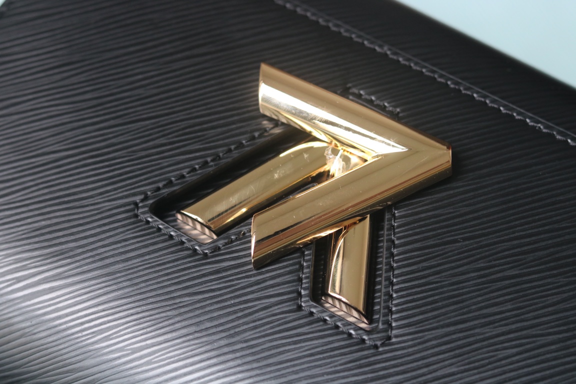 LV一比一Twist 50398黑色Epi皮革寬肩帶刺繡花朵包|超A仿原單精品圖片 11 LV一比一Twist 50398黑色Epi皮革寬肩帶刺繡花朵包|歐美奢侈品精品推薦