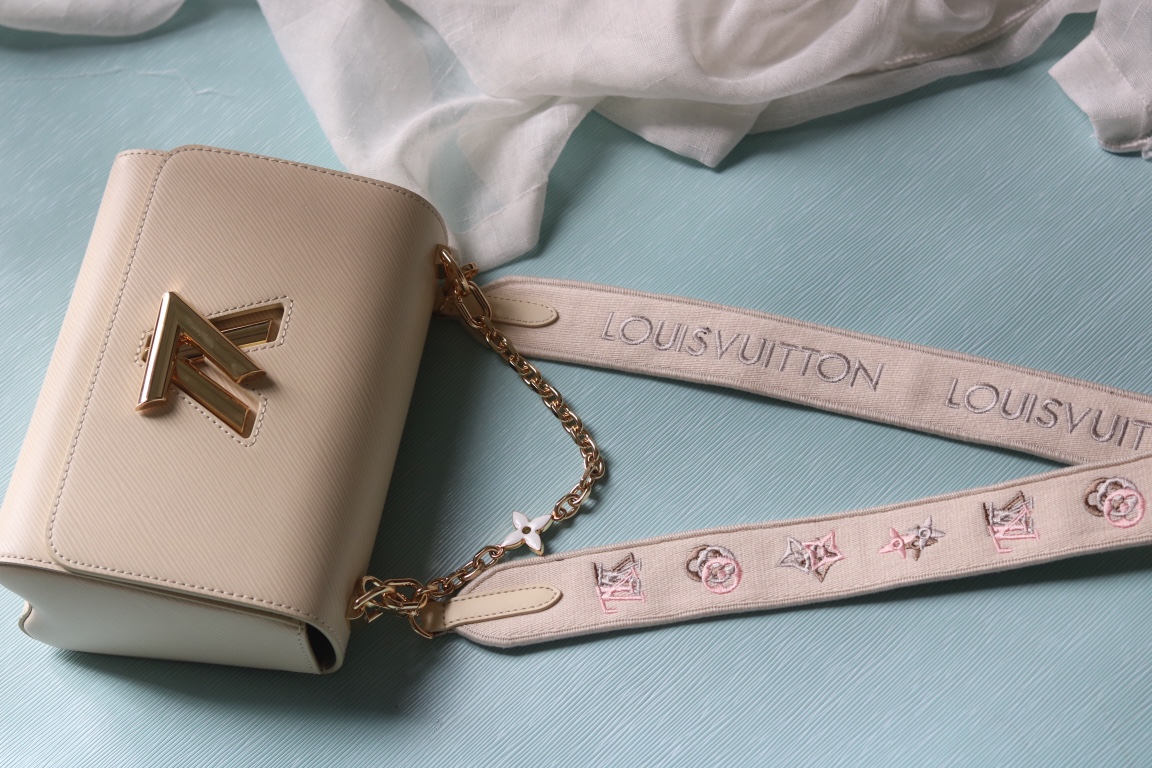 LV原單Twist 23390米白Epi皮革寬肩帶刺繡花朵包|超A仿原單精品圖片 14 LV原單Twist 23390米白Epi皮革寬肩帶刺繡花朵包|歐美奢侈品精品推薦