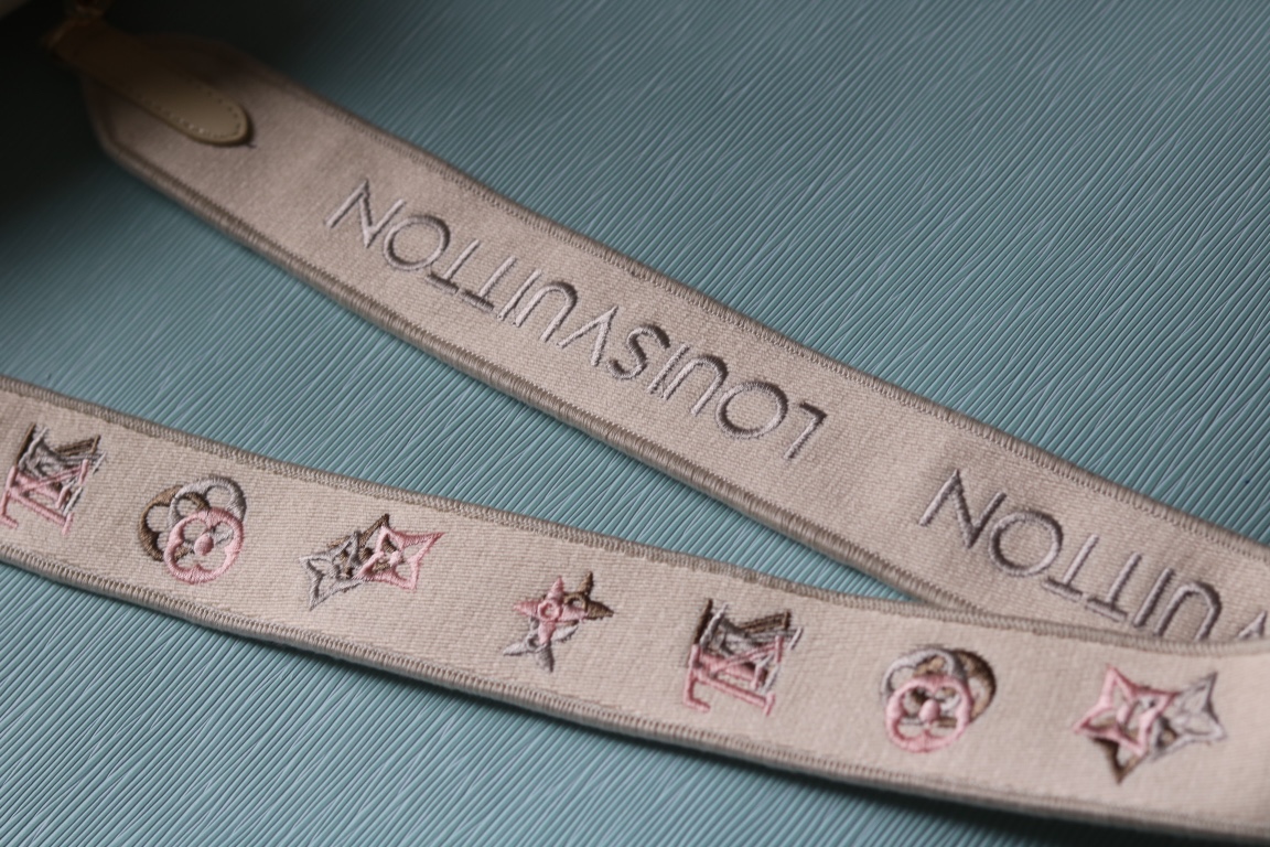 LV原單Twist 23390米白Epi皮革寬肩帶刺繡花朵包|超A仿原單精品圖片 13 LV原單Twist 23390米白Epi皮革寬肩帶刺繡花朵包|歐美奢侈品精品推薦