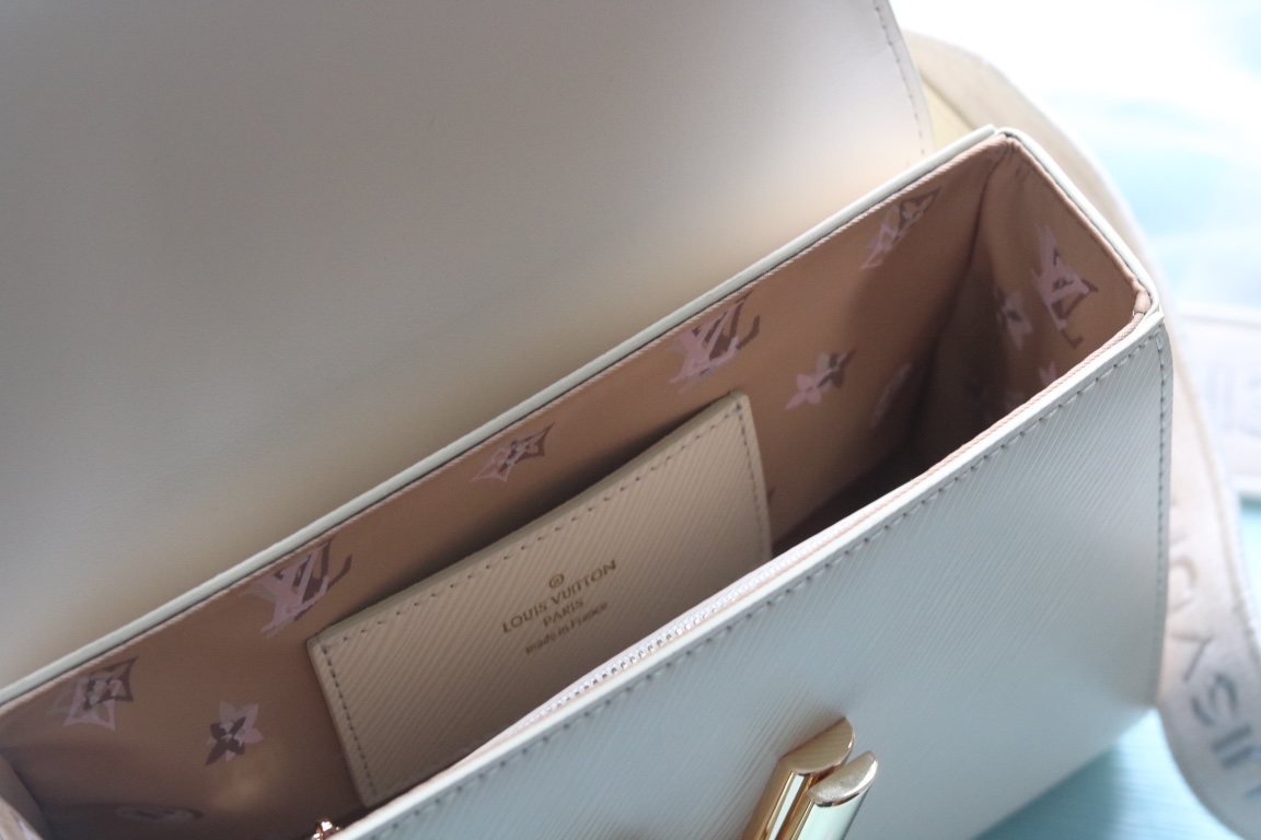 LV原單Twist 23390米白Epi皮革寬肩帶刺繡花朵包|超A仿原單精品圖片 7 LV原單Twist 23390米白Epi皮革寬肩帶刺繡花朵包|歐美奢侈品精品推薦