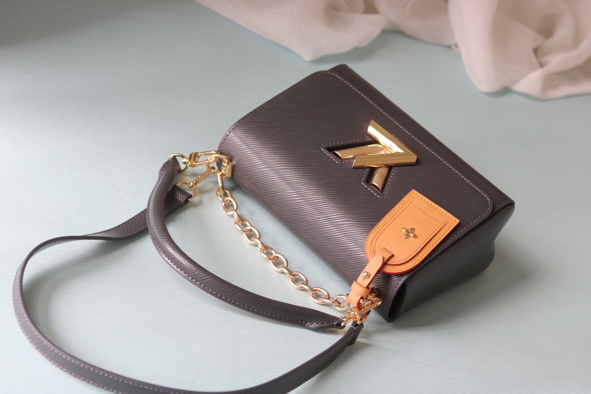 LV高仿女士手提包鏈條肩帶黑色金扣設計精品款｜歐美奢侈品精品推薦