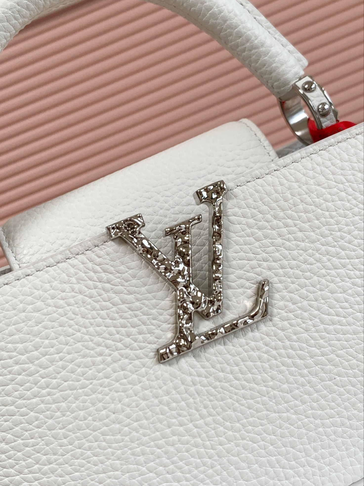 LV一比一女士手提包白色晶鑽Logo精品設計百搭款|超A仿原單精品圖片 11 LV一比一女士手提包白色晶鑽Logo精品設計百搭款|歐美奢侈品精品推薦