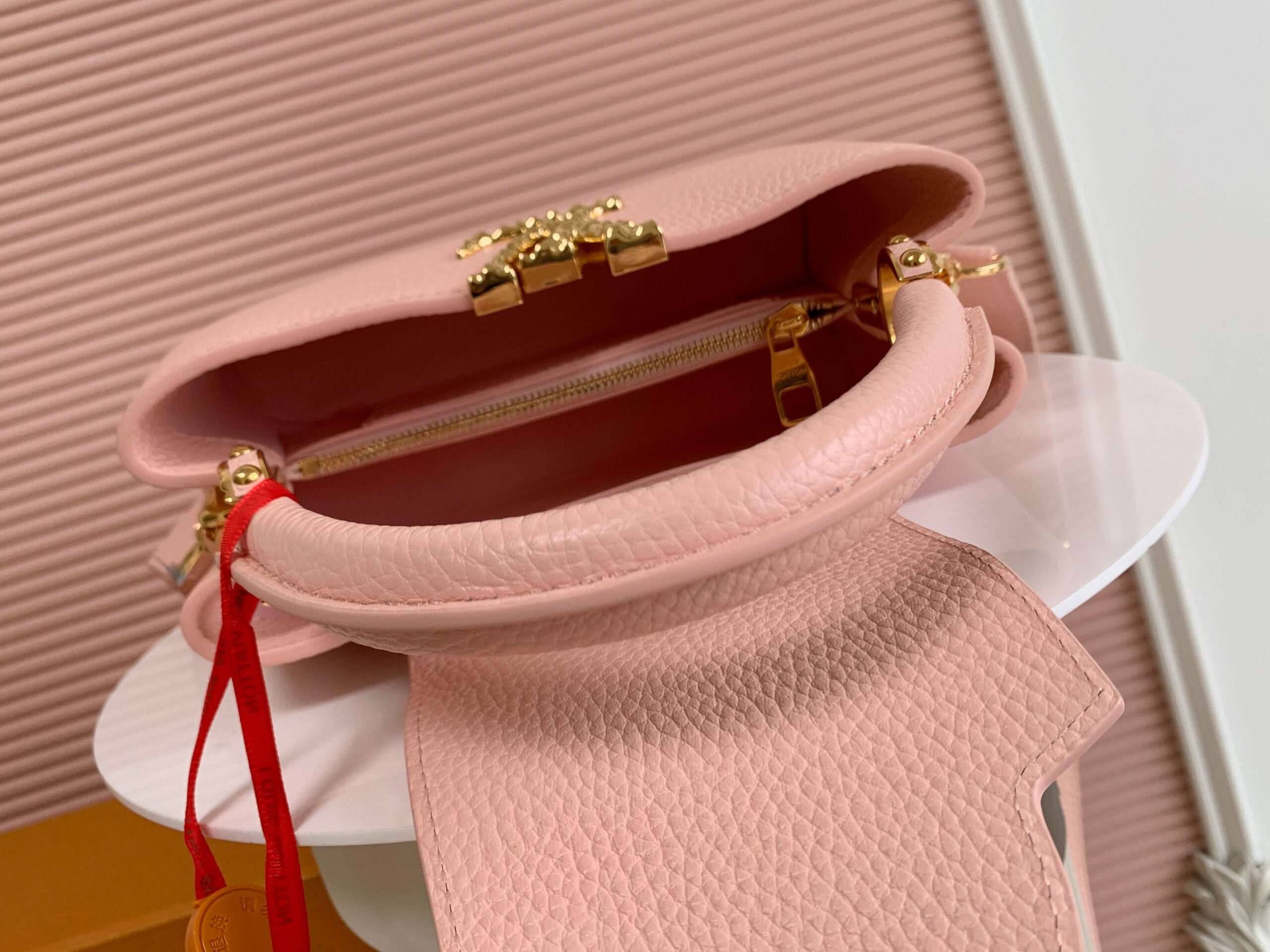 LV A貨女士手提包粉色晶鑽Logo設計輕奢百搭款|超A仿原單精品圖片 8 LV A貨女士手提包粉色晶鑽Logo設計輕奢百搭款|歐美奢侈品精品推薦