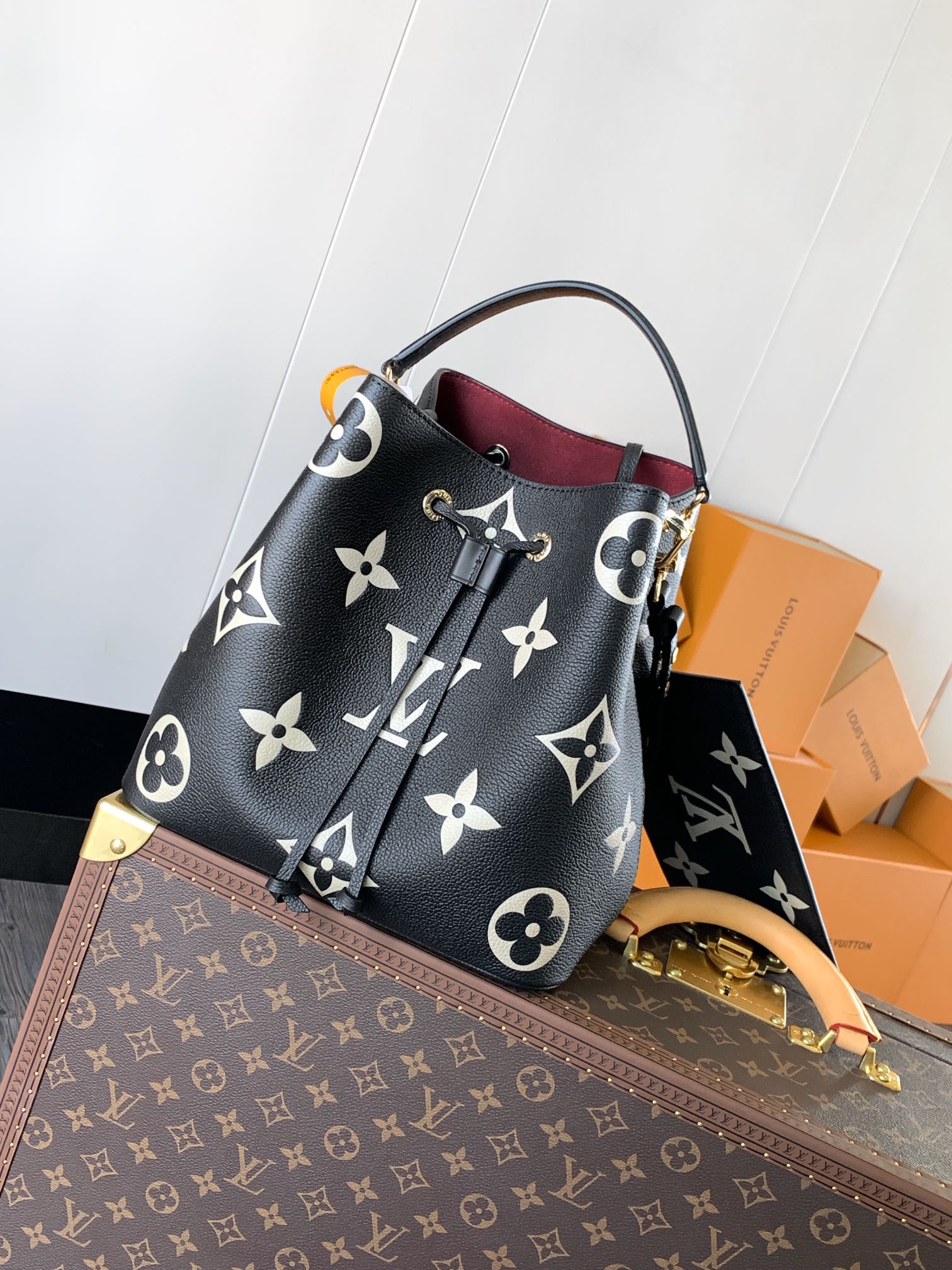LV原單女士水桶包黑色Monogram帆布大圖案百搭款｜歐美奢侈品精品推薦