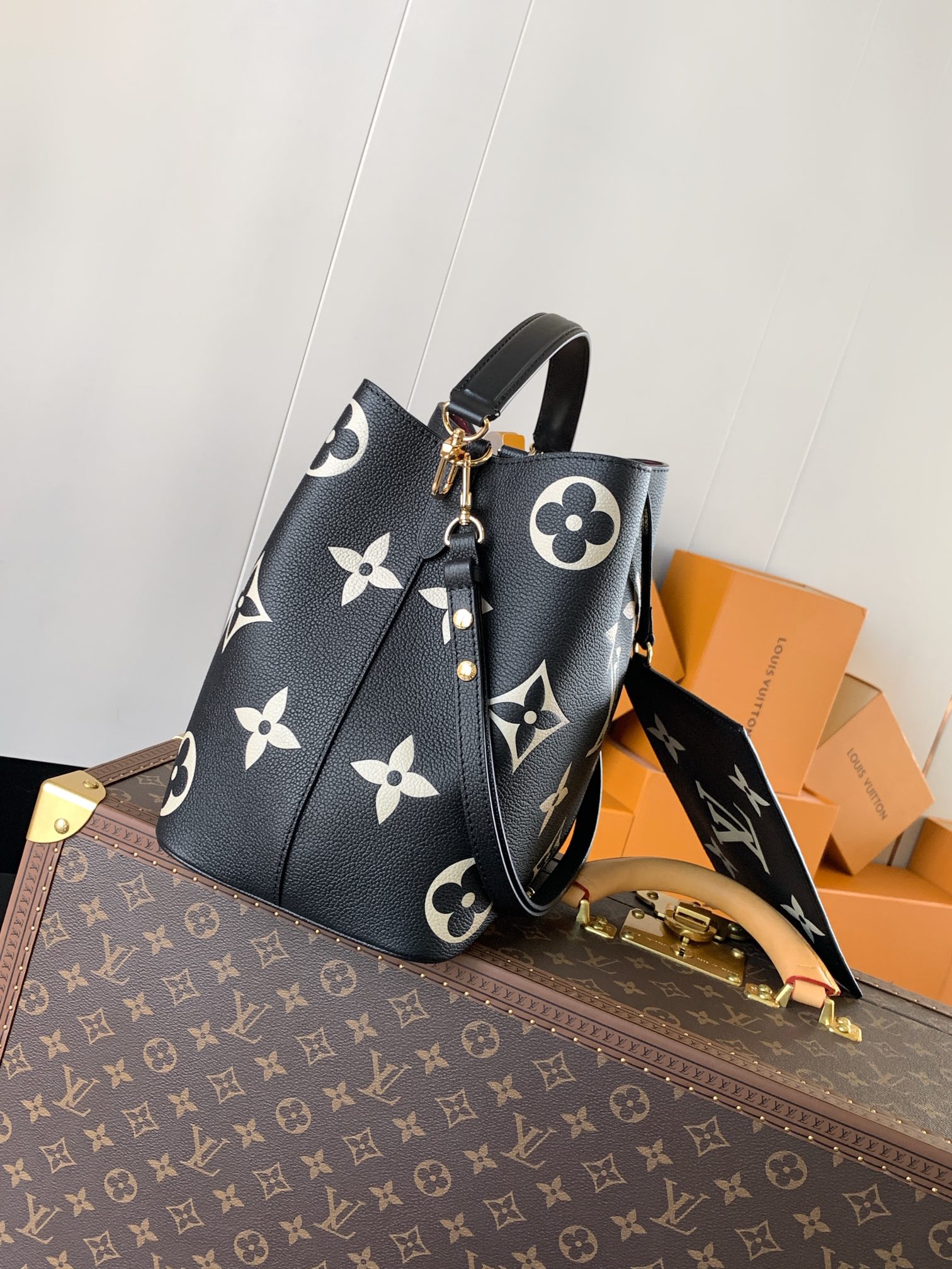 LV原單女士水桶包黑色Monogram帆布大圖案百搭款｜歐美奢侈品精品推薦