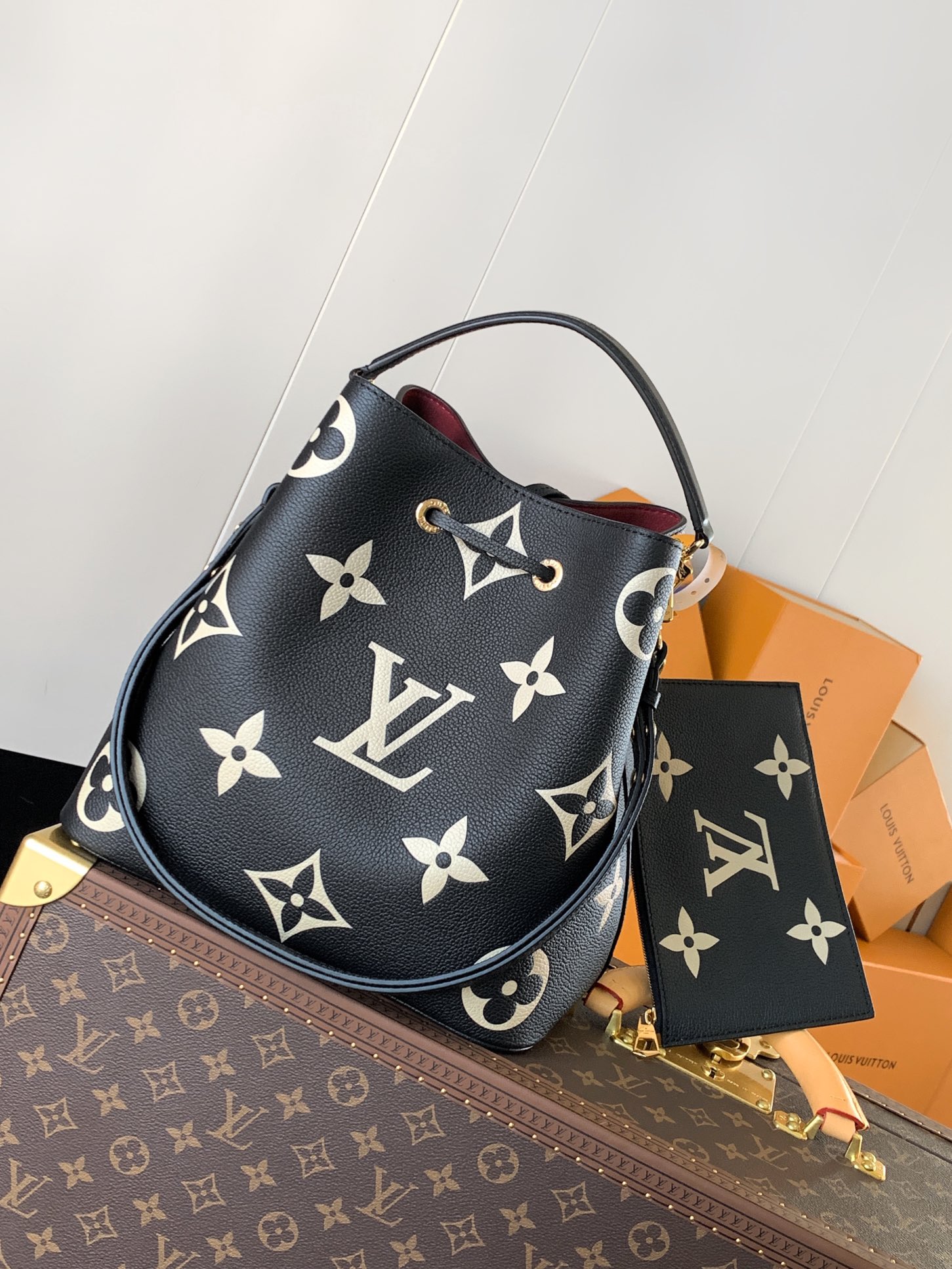 LV原單女士水桶包黑色Monogram帆布大圖案百搭款｜歐美奢侈品精品推薦