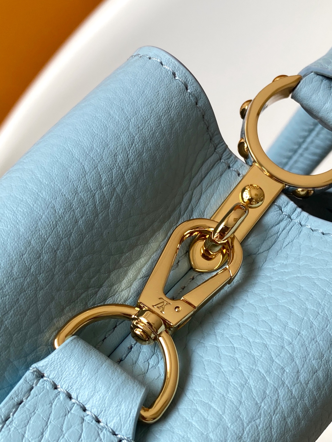 LV A貨女士Capucines迷你手提包藍色小巧設計鏈條點綴｜歐美奢侈品精品推薦