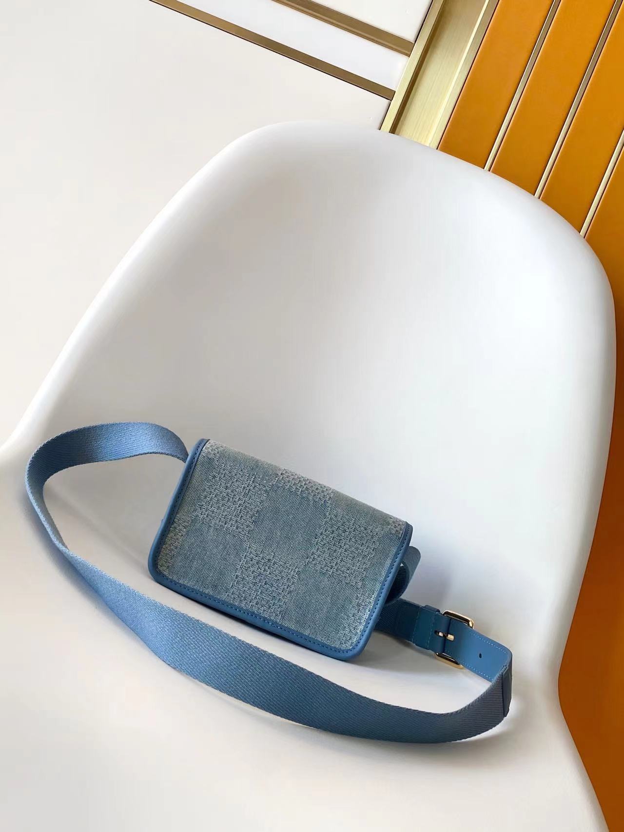 LV 高仿 牛仔藍迷你斜挎包 時尚休閒百搭｜歐美奢侈品精品推薦