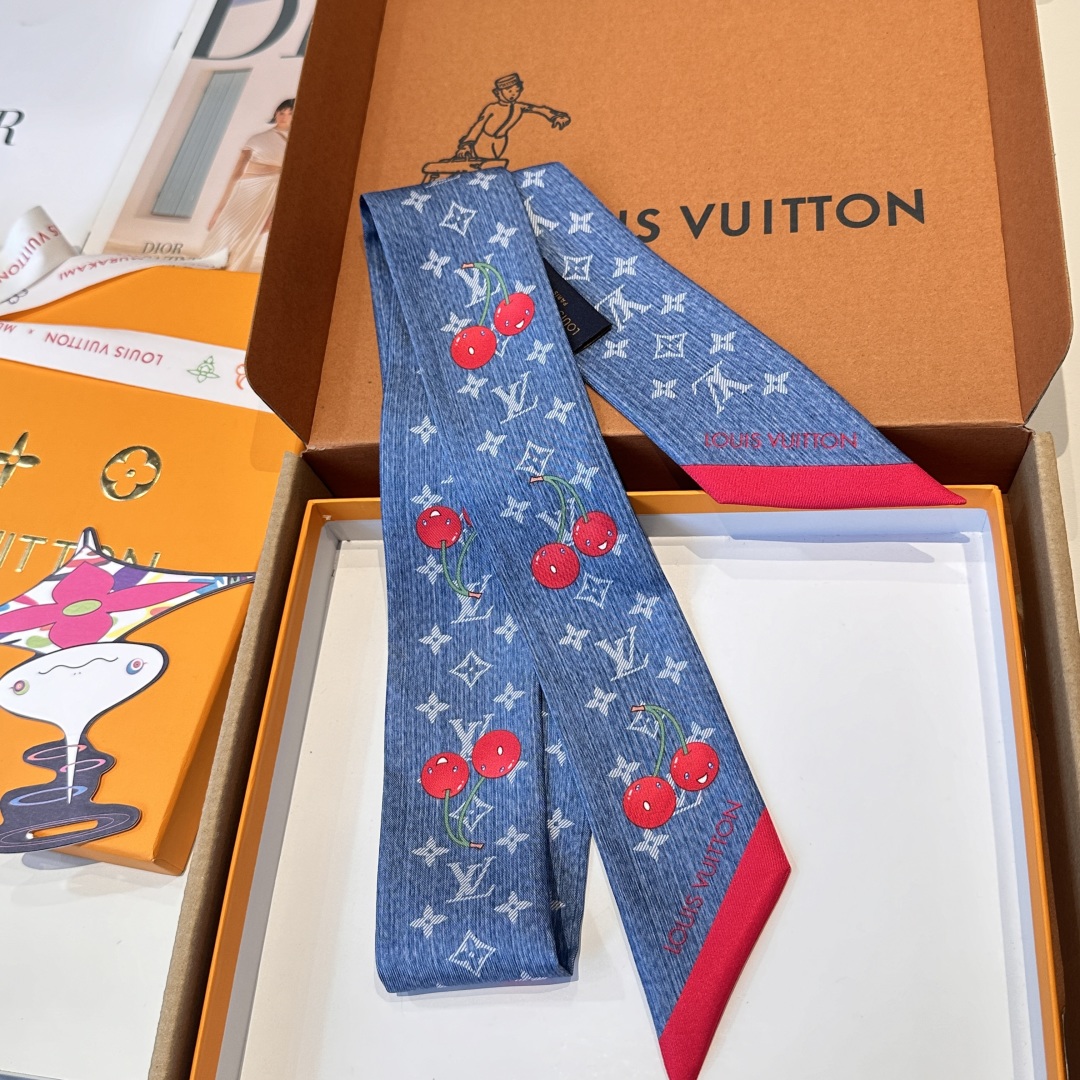 LV 高仿絲巾Twilly櫻桃丹寧印花百搭小方巾｜歐美奢侈品精品推薦