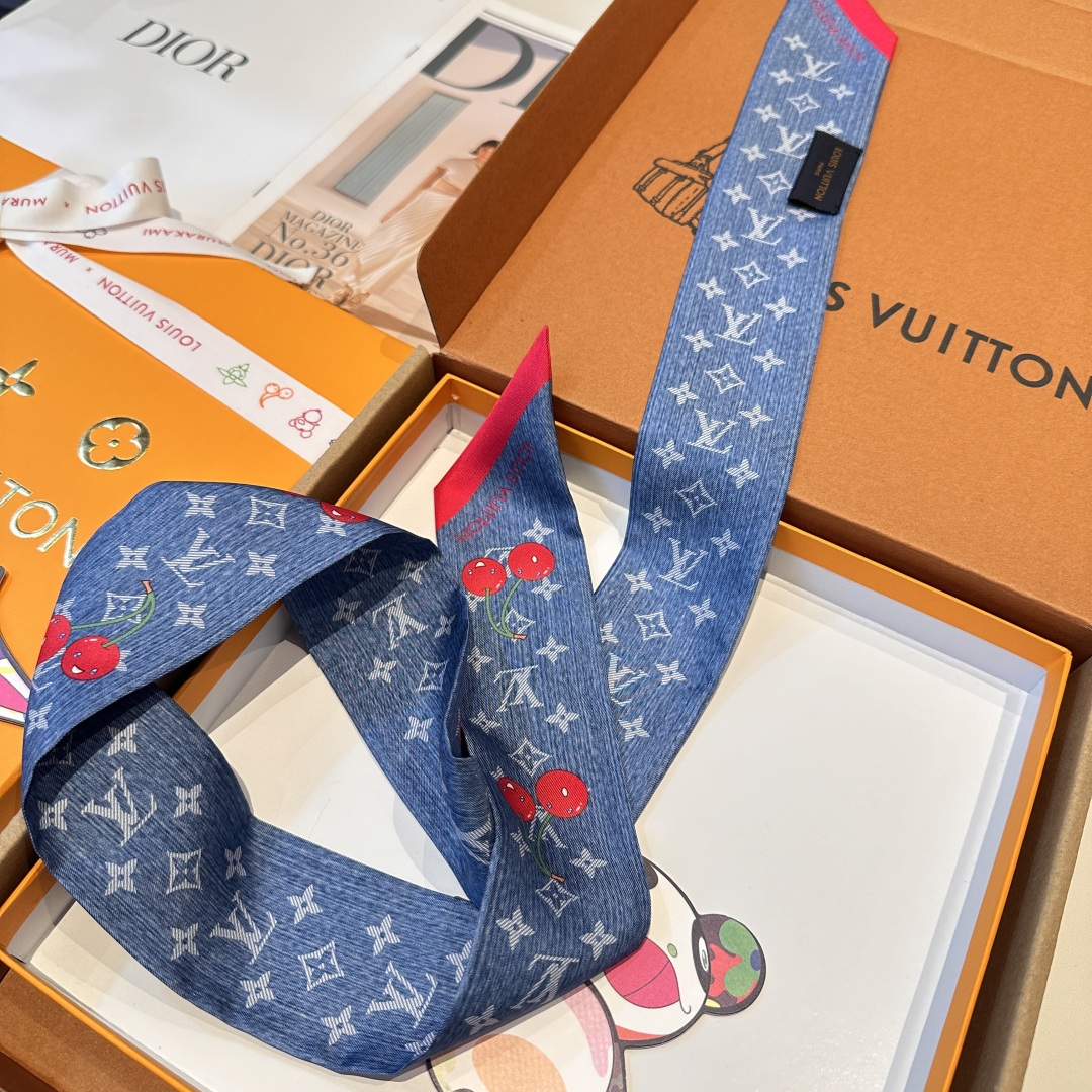 LV 高仿絲巾Twilly櫻桃丹寧印花百搭小方巾｜歐美奢侈品精品推薦