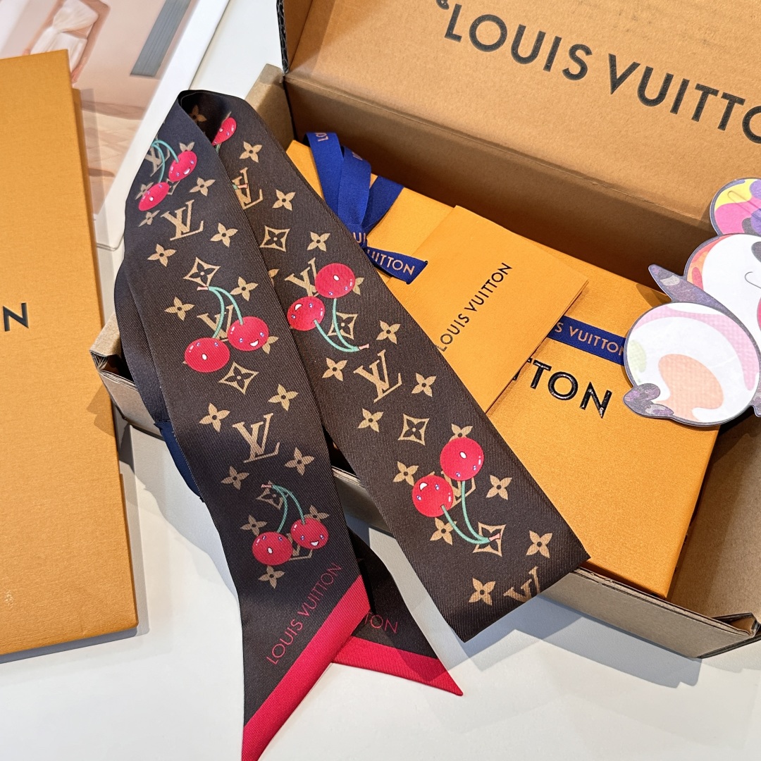 LV 高仿Twilly絲巾櫻桃印花深咖啡百搭小方巾｜歐美奢侈品精品推薦
