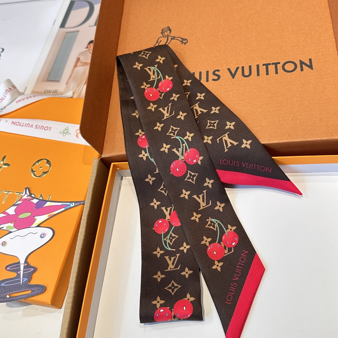 LV 高仿Twilly絲巾櫻桃印花深咖啡百搭小方巾｜歐美奢侈品精品推薦