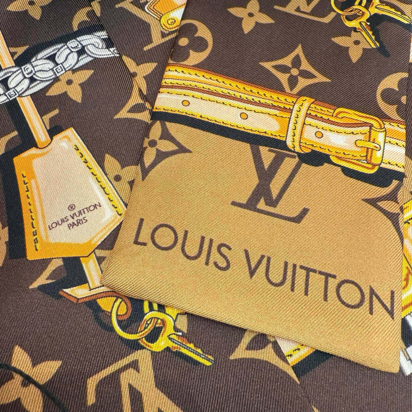 LV 一比一Twilly絲巾鎖鏈行李吊牌印花設計款｜歐美奢侈品精品推薦
