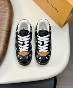 LV原單黑色Monogram男女款球鞋百搭潮流經典設計
