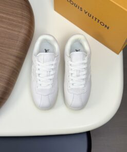 LV高仿全白皮革男女款球鞋極簡百搭清新設計
