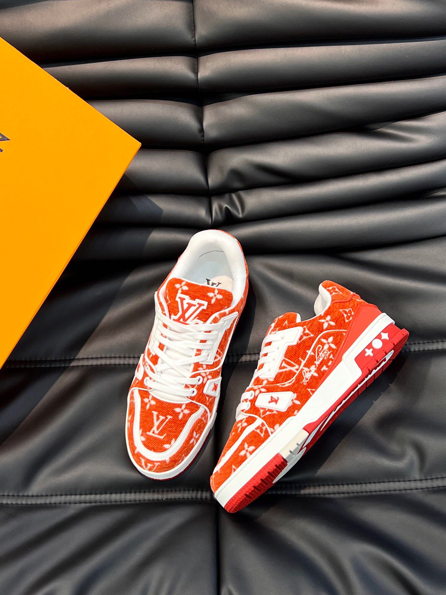 LV一比一橘色Monogram男女款運動球鞋潮流搶眼設計｜歐美奢侈品精品推薦