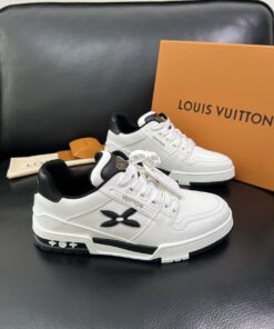 LV 一比一男士運動鞋黑白撞色百搭經典款