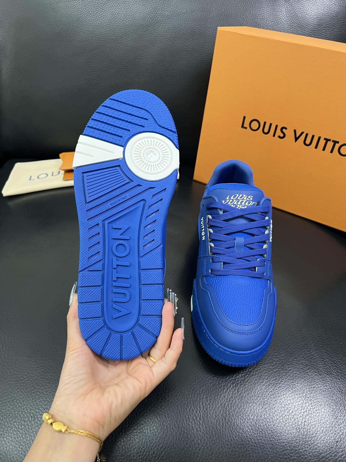 LV 高仿男士運動鞋亮藍潮流設計百搭款｜歐美奢侈品精品推薦