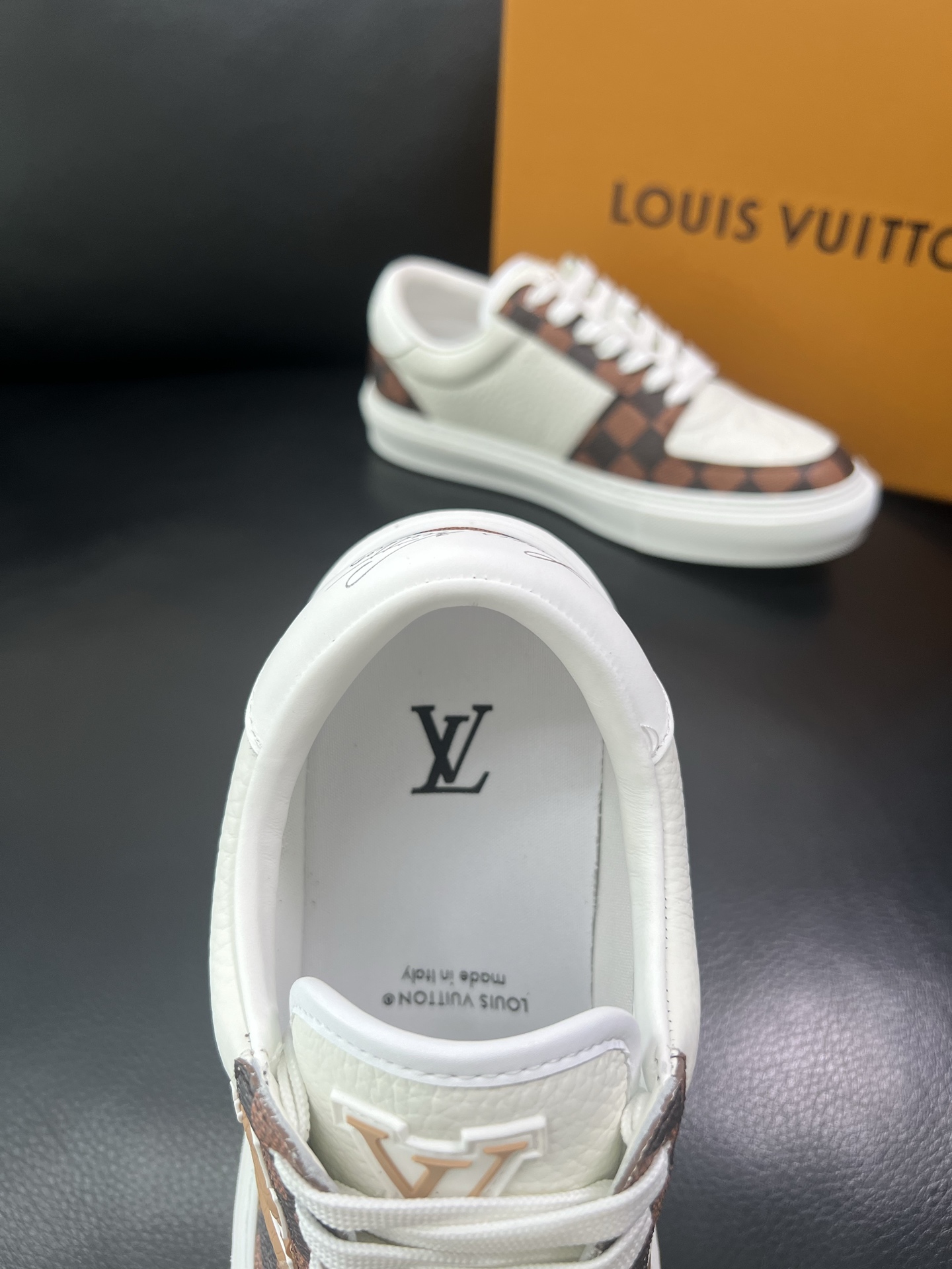 LV 高仿休閒鞋 Damier 格紋拼接白牛皮 男士運動板鞋｜歐美奢侈品精品推薦