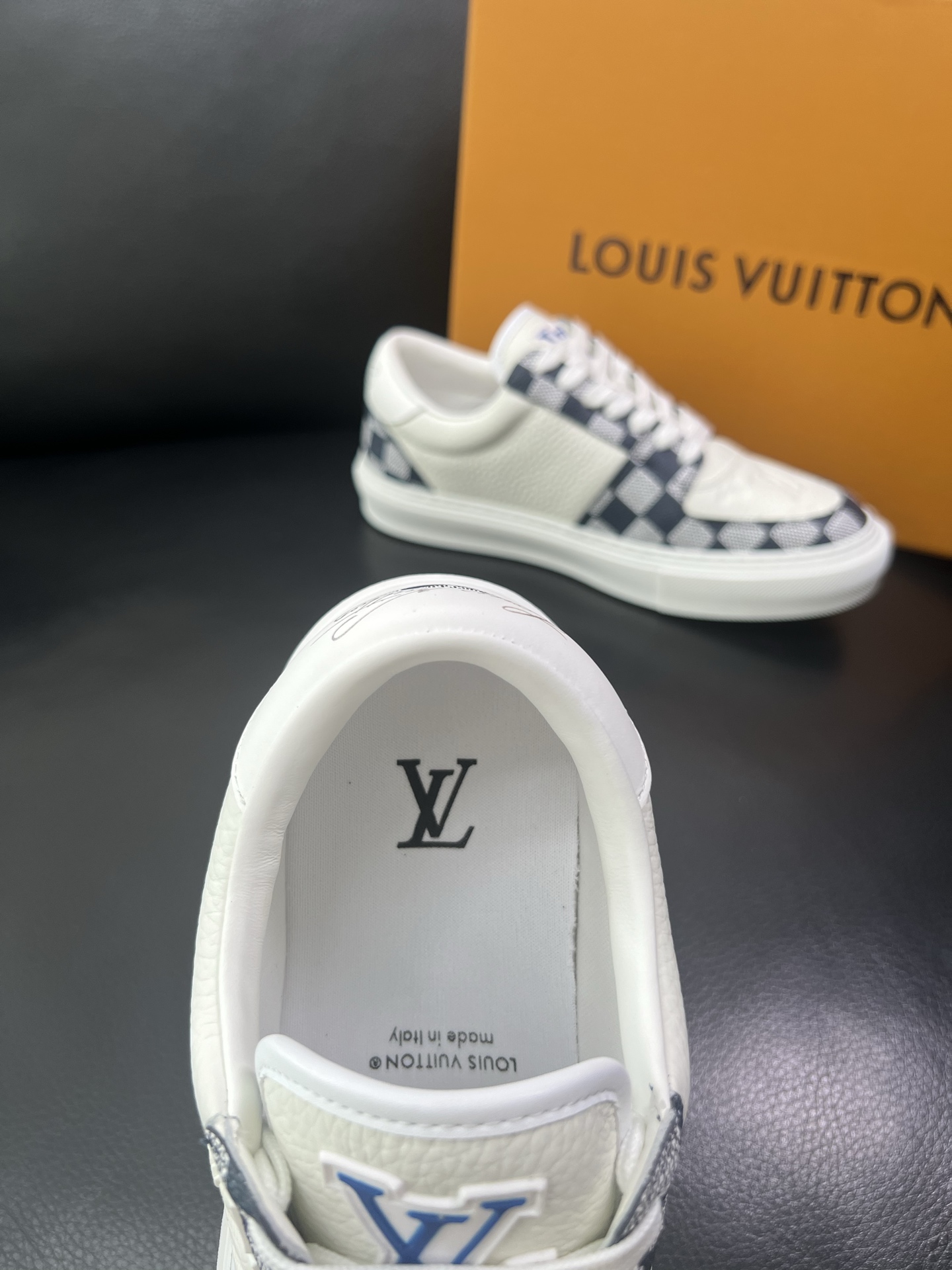 LV 高仿休閒鞋 Damier 藍白格紋 男士時尚板鞋｜歐美奢侈品精品推薦