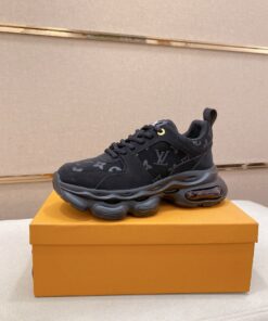 LV 高仿男士運動鞋黑色氣墊經典百搭潮流款