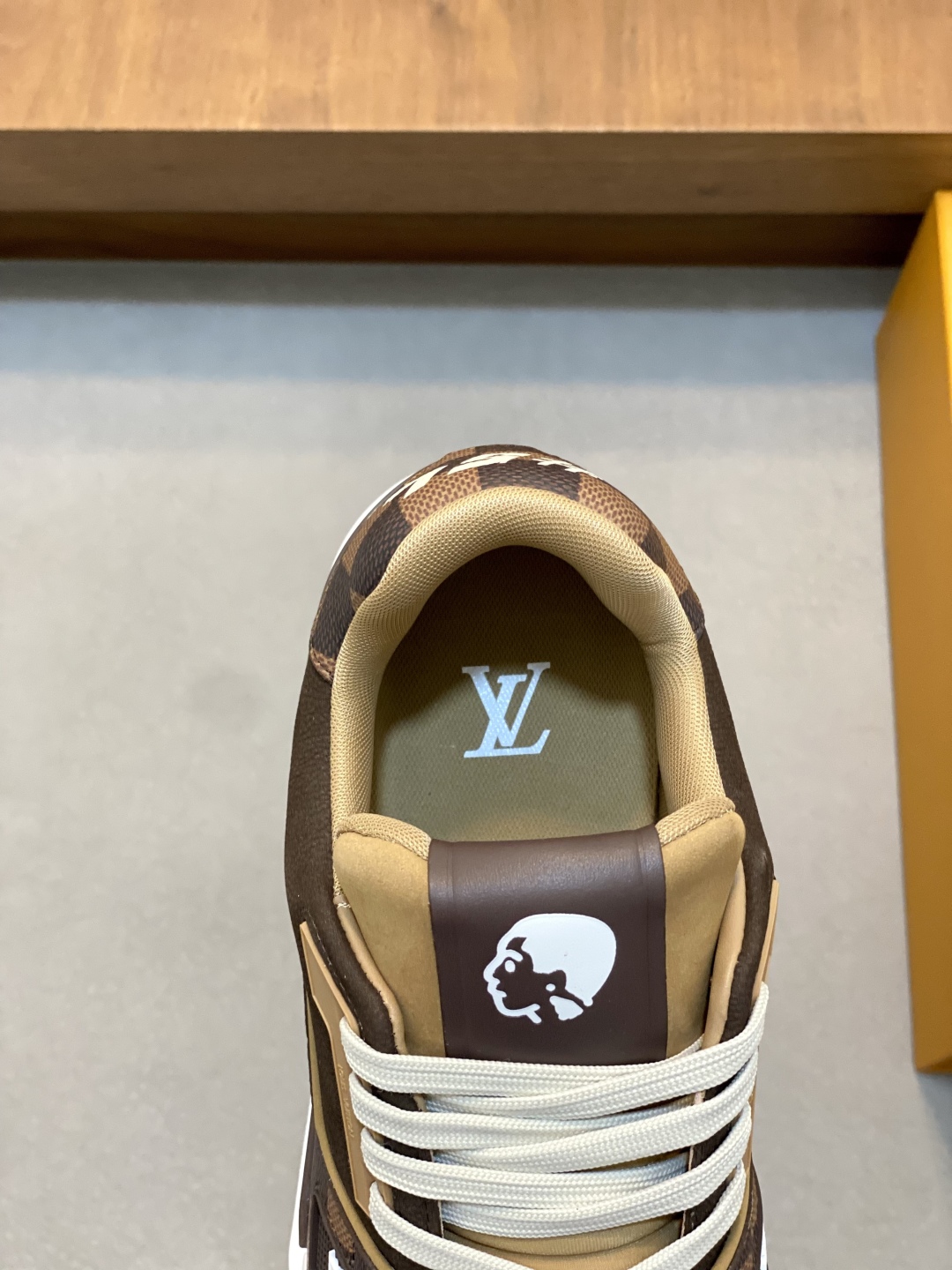 LV A貨男士運動鞋棕色拼接低筒潮流百搭款｜歐美奢侈品精品推薦