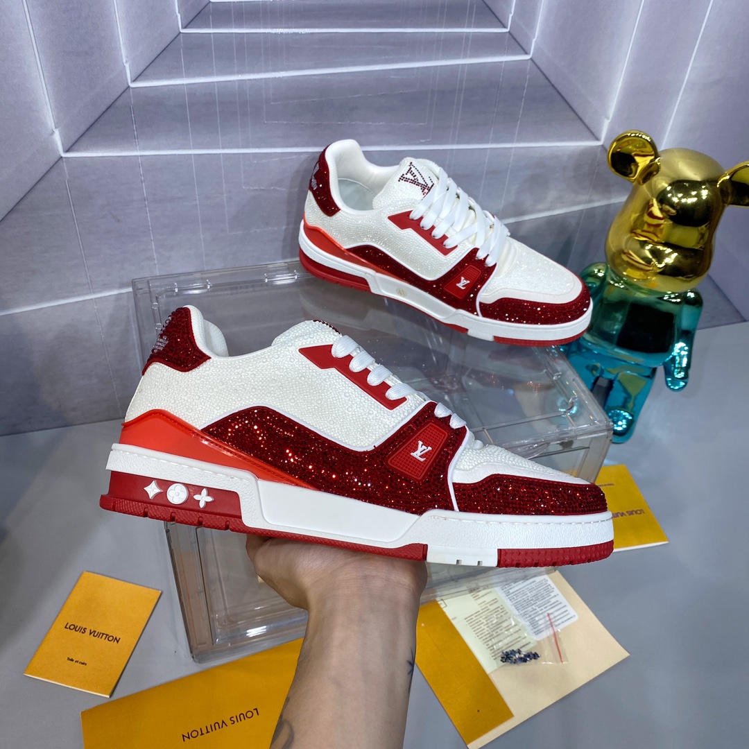 LV 精品仿製 Trainer 紅白運動鞋鑽飾時尚款｜歐美奢侈品精品推薦