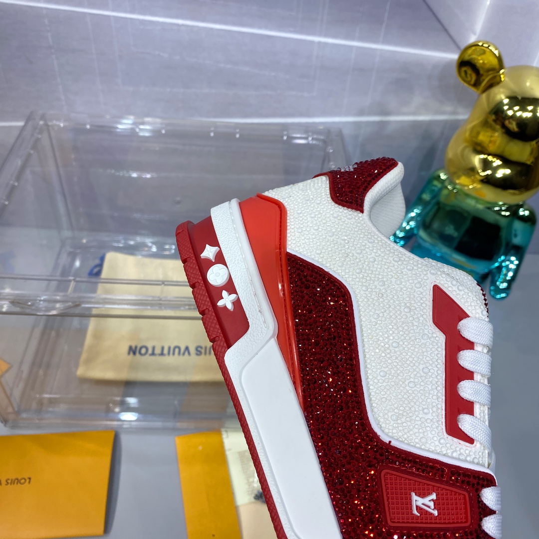 LV 精品仿製 Trainer 紅白運動鞋鑽飾時尚款｜歐美奢侈品精品推薦