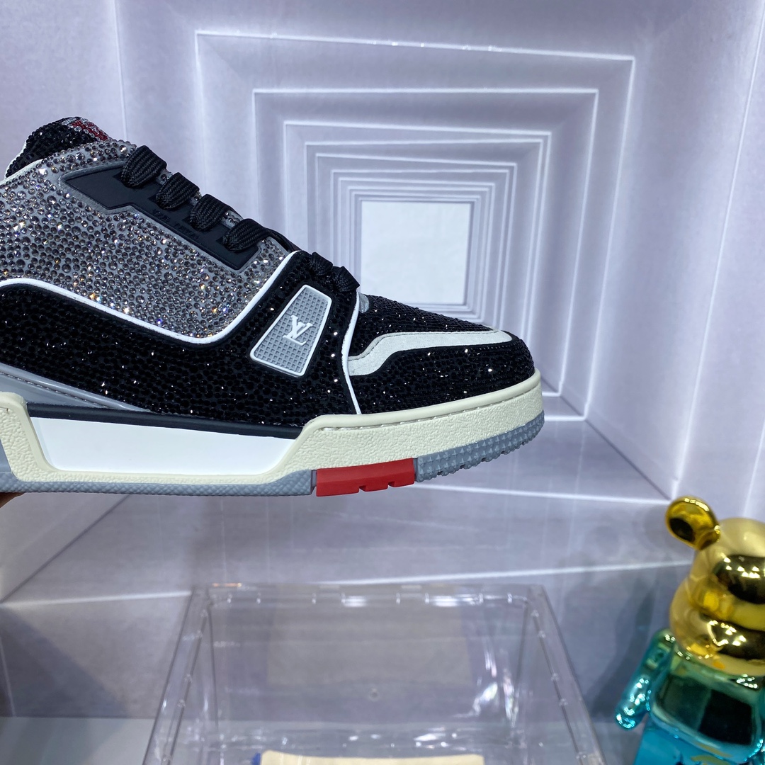 LV 一比一 Trainer 黑鑽運動鞋紅標點綴百搭款｜歐美奢侈品精品推薦