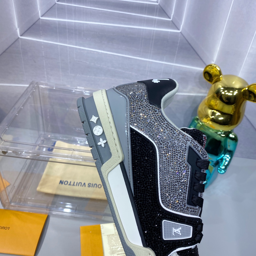 LV 一比一 Trainer 黑鑽運動鞋紅標點綴百搭款｜歐美奢侈品精品推薦