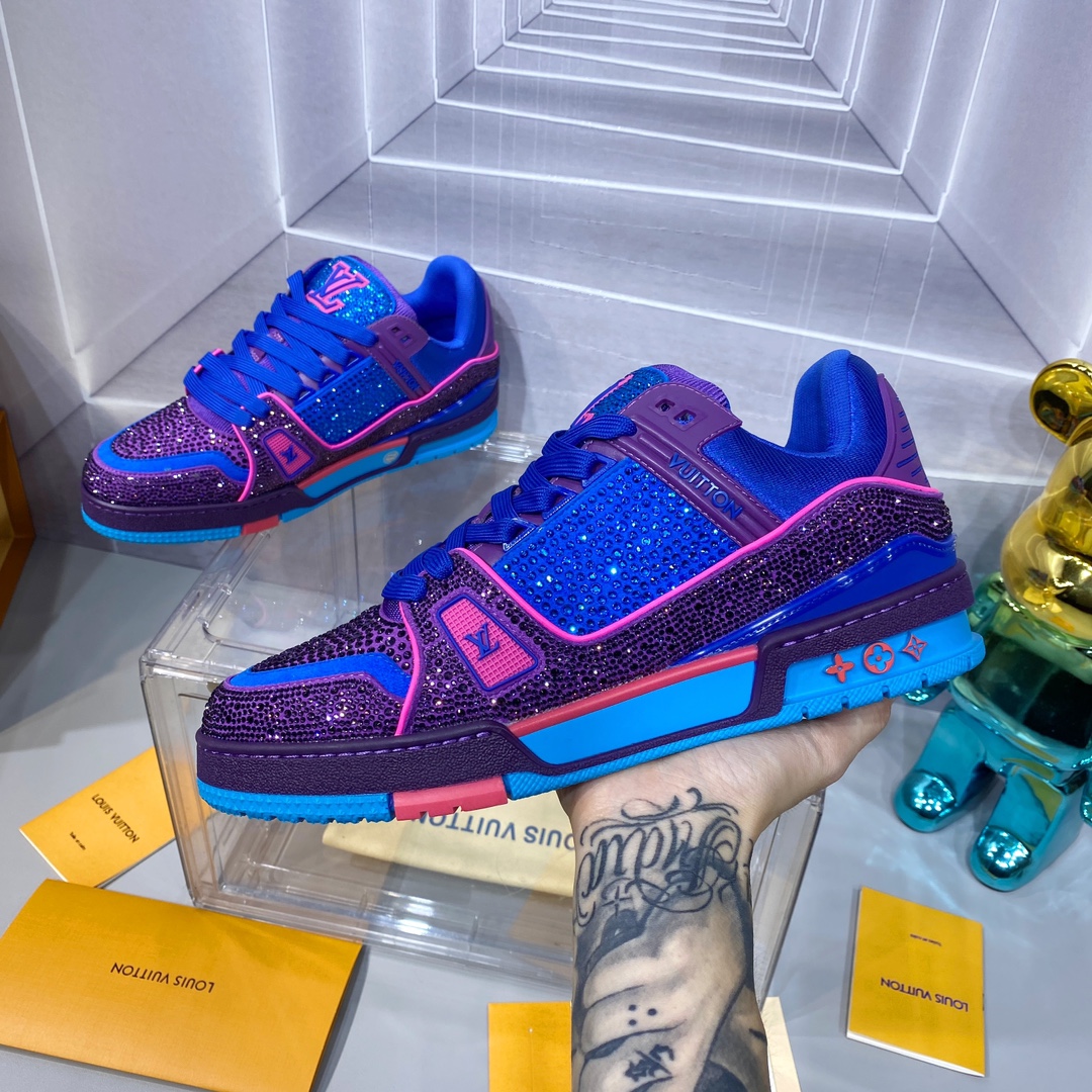 LV A貨 Trainer 紫藍粉撞色運動鞋潮流設計｜歐美奢侈品精品推薦