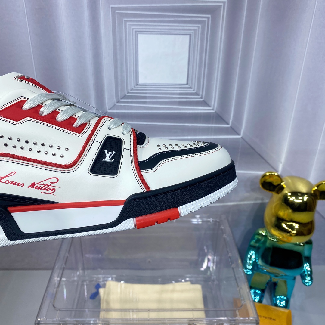 LV 高仿 Trainer 白黑紅拼色運動鞋 潮流百搭款｜歐美奢侈品精品推薦