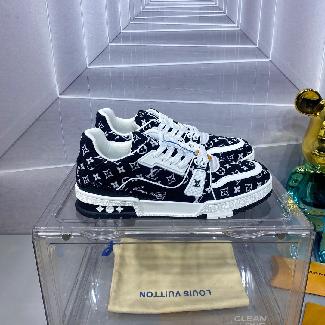 LV A貨 Trainer 黑白滿版Monogram運動鞋 潮流街頭款｜歐美奢侈品精品推薦